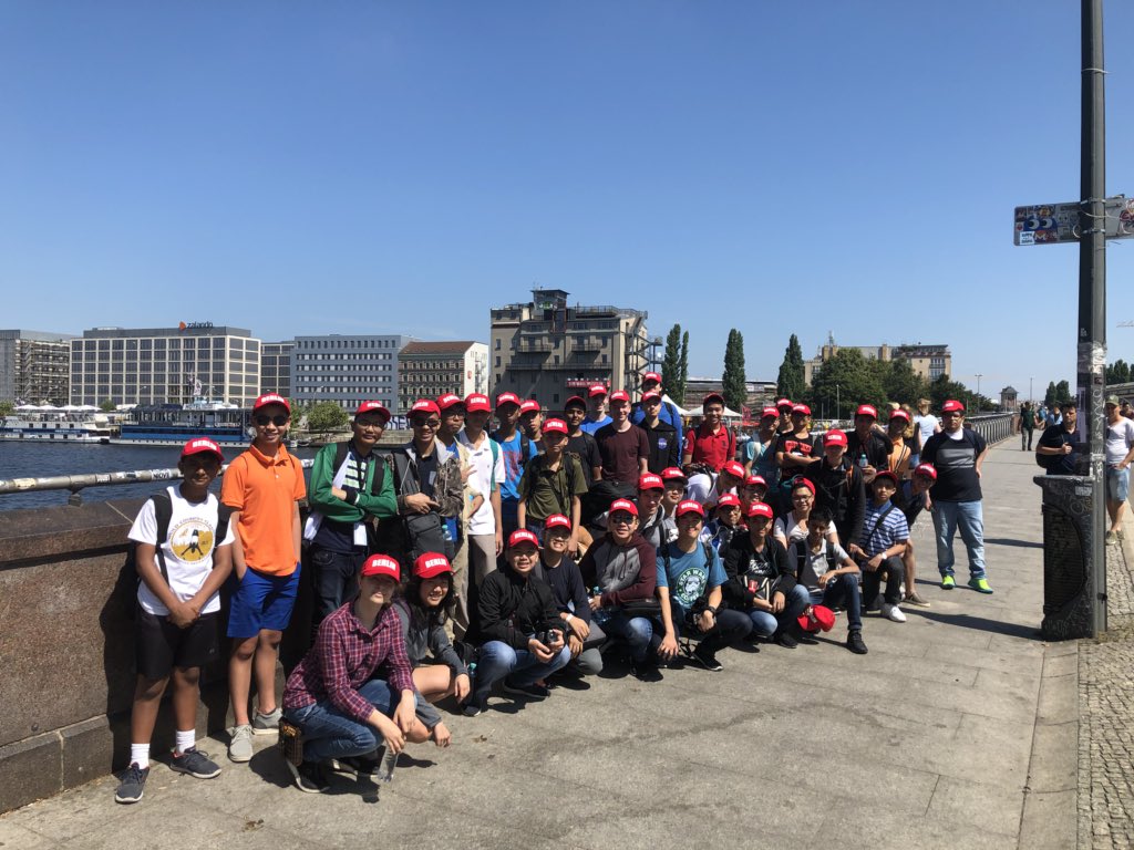 HistoryOlympiad's tweet photo. Kicking off the 2018 International History Olympiad with a tour to the Berlin Wall and the 1936 Olympic Stadium!! https://t.co/ipU5Ntxsks