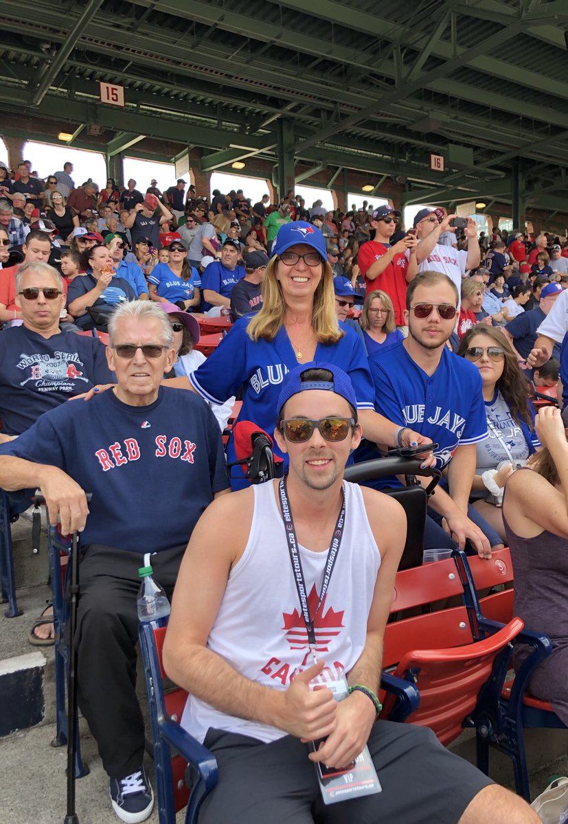shanetrain26's tweet photo. Ran into some #CustomPackage clients at #Fenway #DirtyWater #BlueJays https://t.co/u6DKnLg9y8