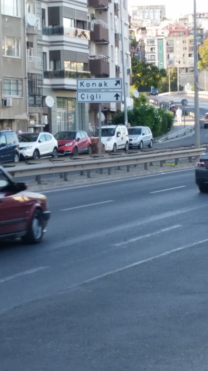 Birazda izmiri turlayalım dimi karşıyaka dan başlayalım