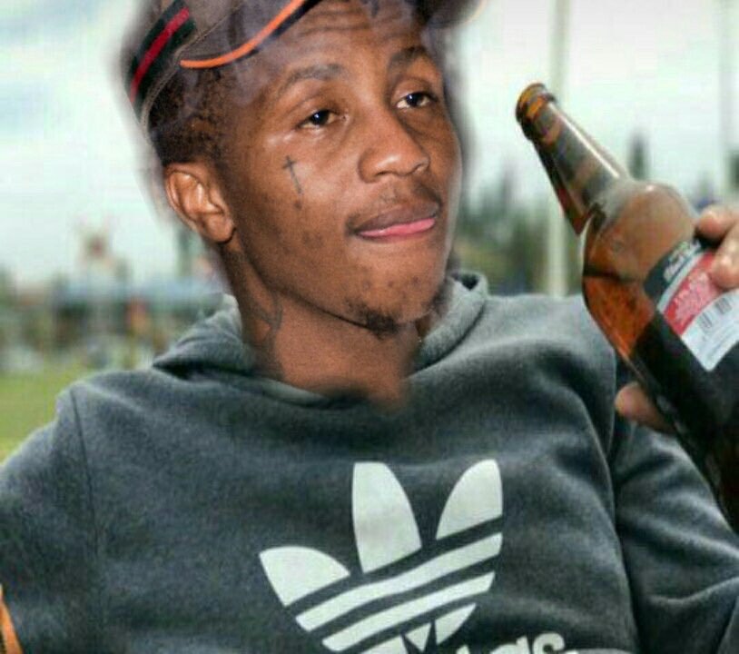 MozzeyFlaco's tweet photo. moya wam uphansi today.. ngathi amabele wama 90's 😒😩😫 https://t.co/hZ9sSPtY3Q