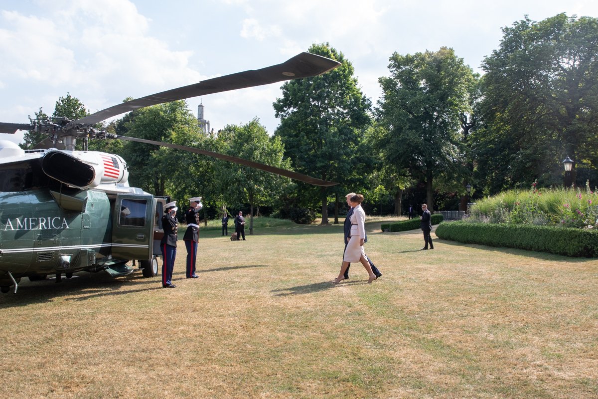 WhiteHouse45's tweet photo. Yesterday, @FLOTUS visited the Royal Hospital Chelsea as well as accompanied @realDonaldTrump for tea with Her Majesty Queen Elizabeth II. https://t.co/3qr0p0md3k https://t.co/cjWsxbgbcv