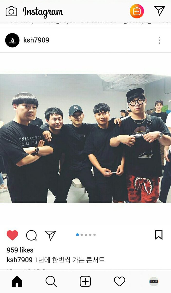 ForChenUnion's tweet photo. JongDae's friend @ ksh7909 Instagram update with him

They always support #JONGDAE.
We love this friendship!
Here is link
https://t.co/a0vgT2hSml
Like and leave sweet comments
#EXOonBurjKhalifa
#TheElyXiOn_dot #EXO #EXOPLANET #EXO_COMINGSOON

-JD's H https://t.co/duyNqhFyXM