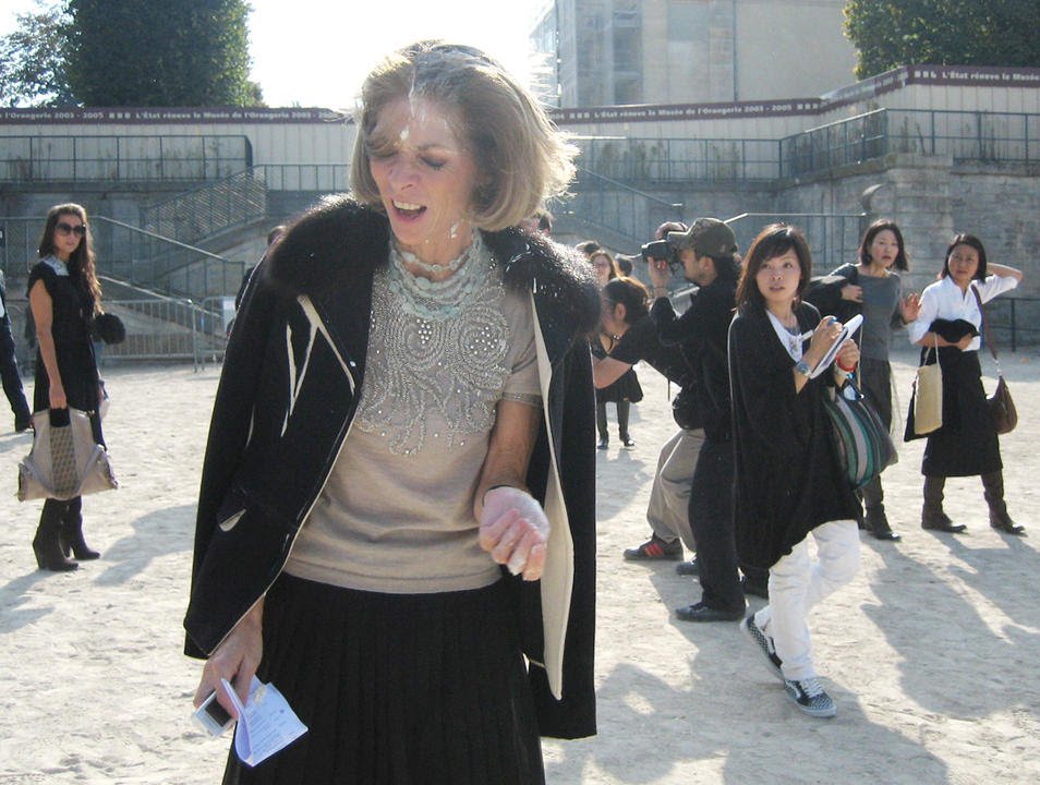 Anna Wintour - Celebrities At The Chanel Fashion Show