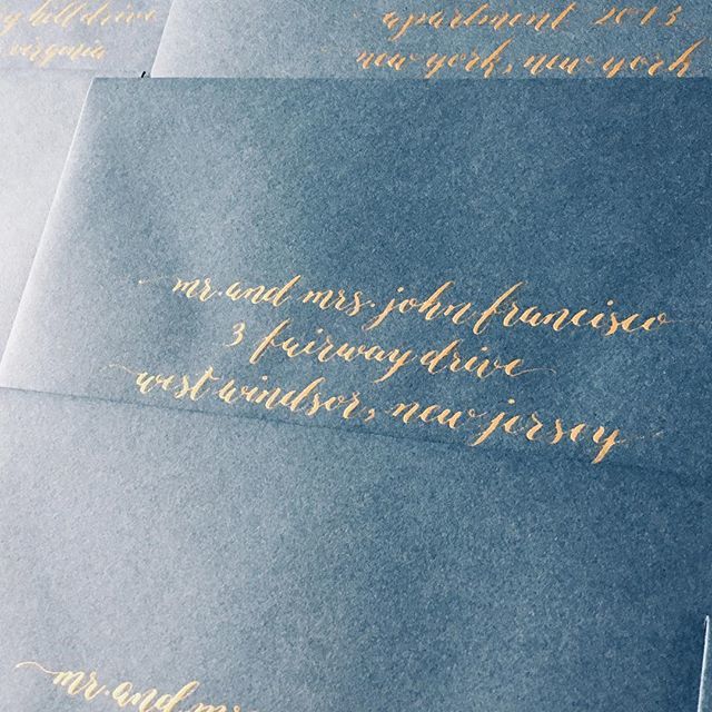 LettersofFancy's tweet image. Quick shot of gold on navy envelopes that I just finished. Loved working with the modern style #calligraphy #weddingcalligraphy #dccalligrapher #moderncalligraphy #handlettering #etsy #wedding #pointedpen #finetec #goldink #weddingenvelopes #envelopecall… ift.tt/2LeUvKe