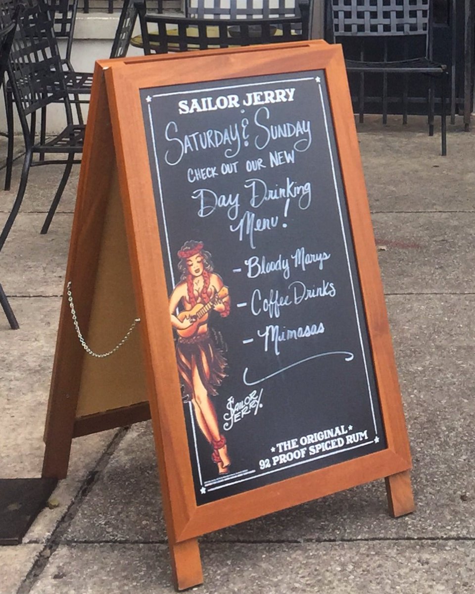 Catch_22_Bar's tweet photo. Catch 22 is open every Saturday and Sunday at 12:00!  #TtownDayDrinking #TuscaloosaSaturday #EntertainmentDistrict https://t.co/HiRxMleO53