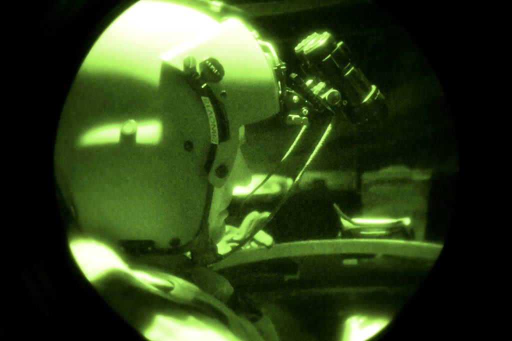 101CAB's tweet photo. Day or night, Soldiers assigned to Task Force Shadow-North remain ready to conduct operations in Eastern Afghanistan π¦π« #OutThink #OutWill #Outfight @USArmy @101stAASLTDIV @FORSCOM @18airbornecorps https://t.co/wDGetSIjVi