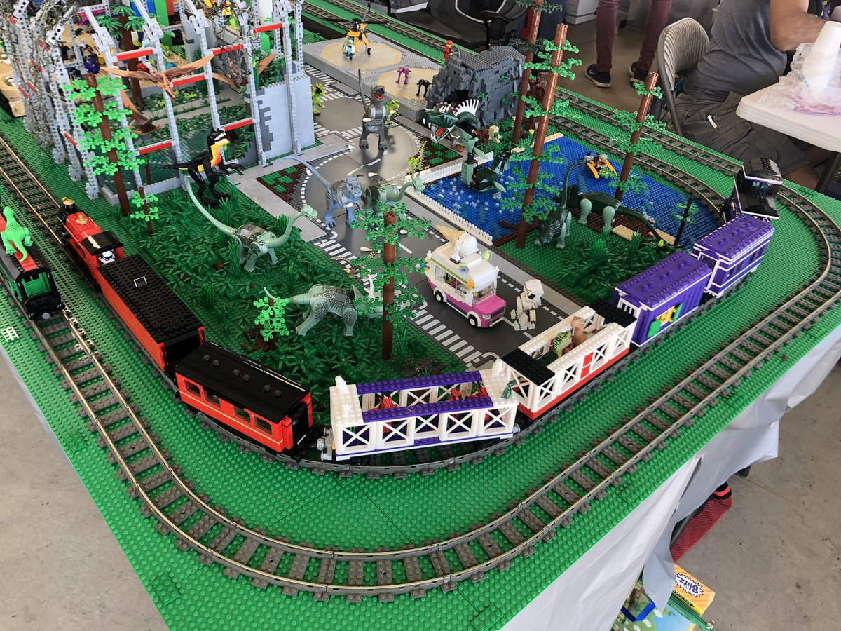 assemblinghope's tweet photo. #DENLUG at #ColoradoRailroadMuseum today 10a-4p. My modded Hogwarts Express by #HOPECASTLE. https://t.co/L8syeISTSS
