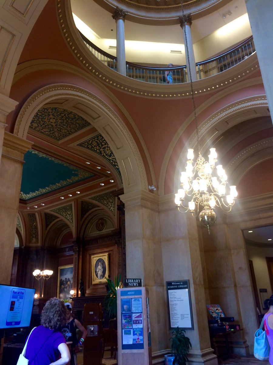 theRunnersRun's tweet photo. Library water stop on my 12.8 mile run this morning. I love how beautiful our libraries are inside. https://t.co/Hb5yN8XEhc