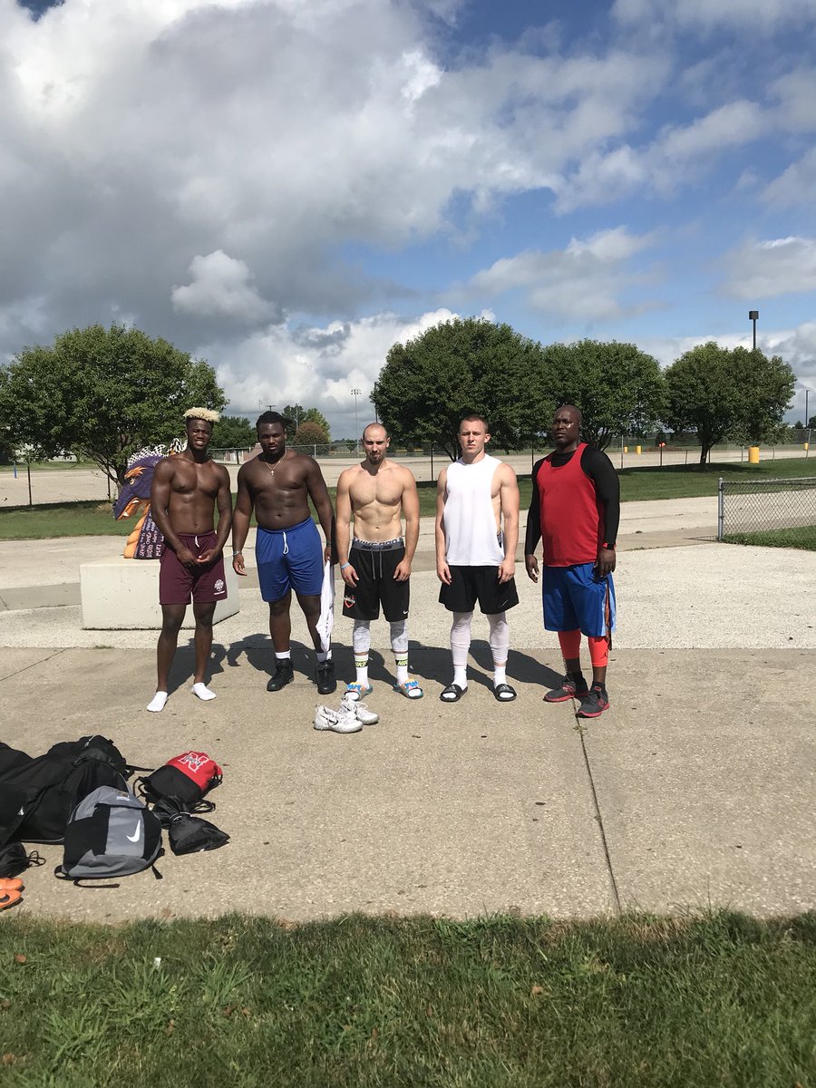 MercerElite's tweet photo. Saturday morning workout grind.
#Wewerentborntobeaverage #Mercerelite https://t.co/ol8rIrDNXi