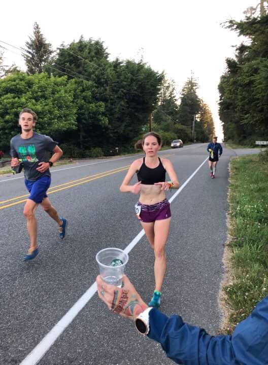 oiselle_podium's tweet photo. Both teams handed off to their next leg! #birdmachineGRRLS on their final stretch and #BirdMachineWA with just two to go! https://t.co/WRN0SE1Mfr