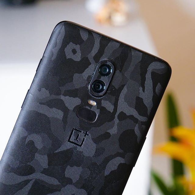 TuttoAndroid's tweet photo. QUANTO sono BELLE queste SKIN per gli SMARTPHONE? Ne avete applicata una anche voi?
.
#tech #tecnologia #smartphone #cellulare #telefono #oneplus6 #oneplus6black #oneplus6red #op6 #skin #militare #techskin https://t.co/oIG8BbTXhy https://t.co/HKNNLvnUVn
