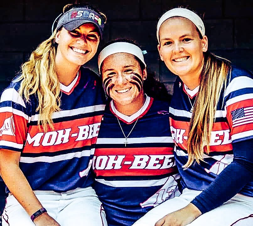 AFSBALL's tweet photo. American Freedom Softball Club' first professional player @TessSoefje takes field again tonight at 5 p.m. with @mohbeelusa against @E1ProBallers on @ASBAsoftball Network. Moh-beel USA sits in first place. @UTSASoftball @AFGold #AFSoftball #AFAlumna https://t.co/nNorTKHrLH