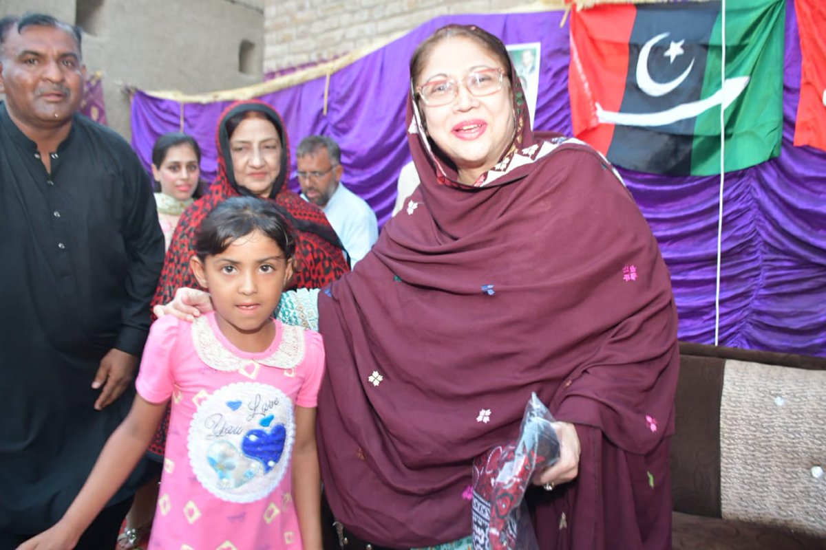 Sadiajavedppp's tweet image. President PPP women wing Pak and candidate for #PS10 Ratodero Honourble Adi @FaryalTalpurPk  attending different programmes 
#LarkanaMainTeerChalayga
#VoteForTeer