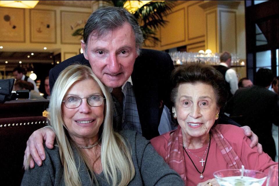 RIP Nancy Sr. ❤️ pictured here with my friend Frank Military and Nancy Jr. #sweet #classy #elegant <a href="/NancySinatra/">Nancy Sinatra</a> #frankmilitary #Nancysinatra <a href="/ASCAP/">ASCAP</a> <a href="/ASCAPFoundation/">The ASCAP Foundation</a>