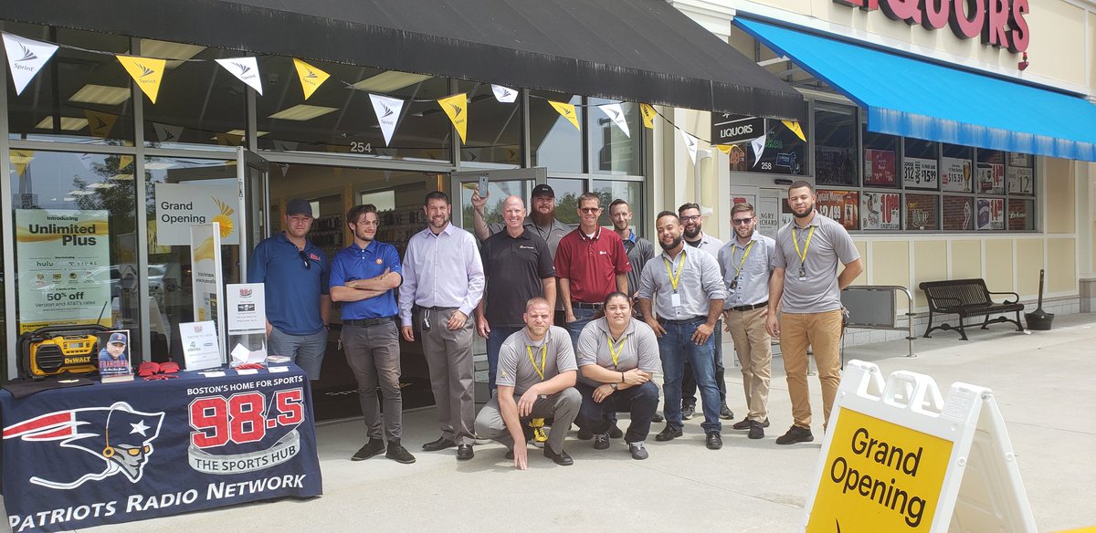 Grand opening at Wilmington MA. Thank you to all our support LG, Samsung, Motorola and Zagg!! @Pincus_NEast <a href="/DannyIsho/">Danny Isho</a> <a href="/Wads20/">John Moulison</a>