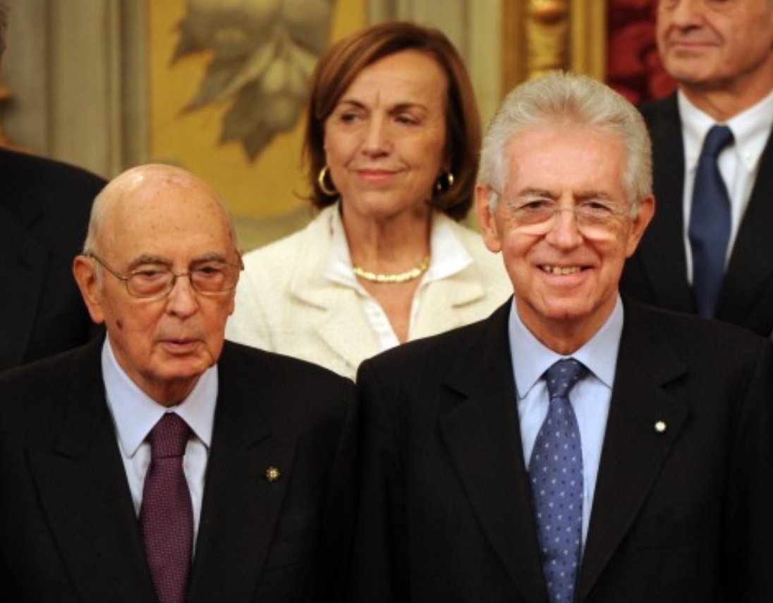 PolpoFinto's tweet photo. Questi signori andrebbero processati per aver scientemente impoverito l'Italia e gli italiani per salvare (con i nostri soldi) le #banche tedesche e francesi. Dovrebbero pagare per il male che hanno fatto...

#Monti #Fornero #Napolitano #Bilderberg #Trilatelare https://t.co/MtAzm2yiy9