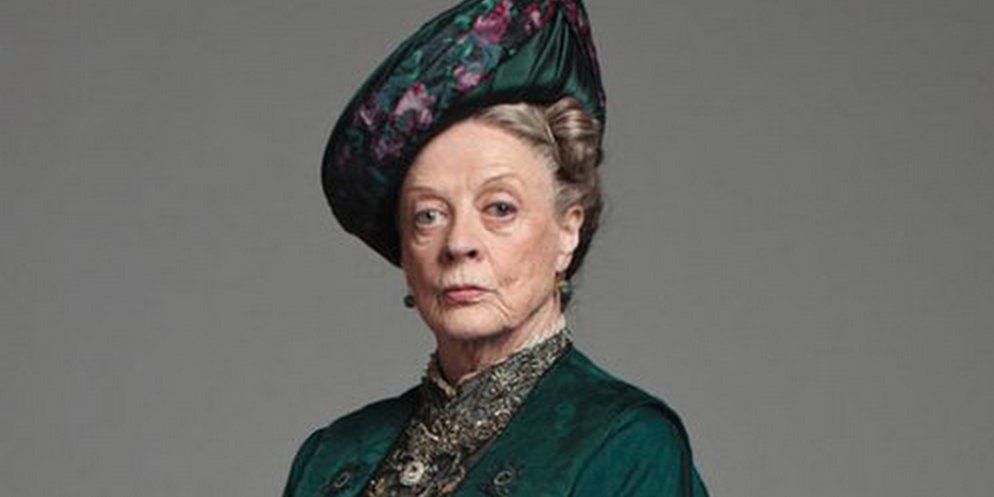 leaky's tweet photo. A Downton Abbey movie is officially happening, and Dame Maggie Smith will reprise her role as the Dowager Countess of Grantham, Violet Crawley. Rejoice! https://t.co/MfiIDGFrcE https://t.co/LUuhrZ8aly