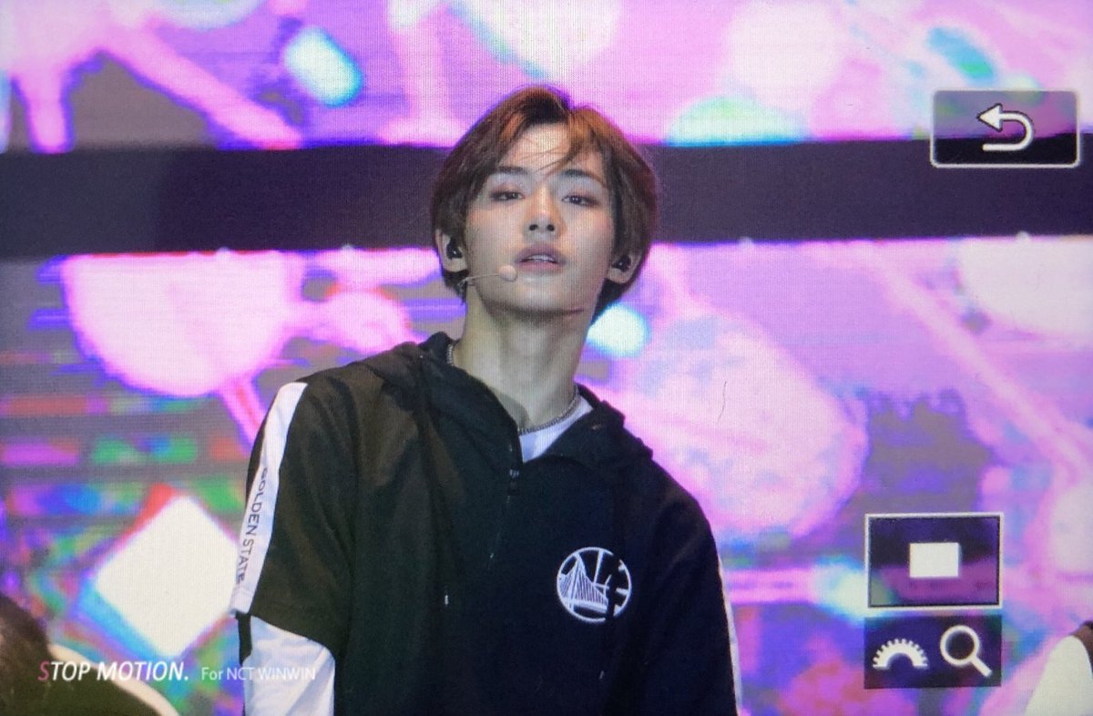 winwinspics's tweet photo. how does it feel being the prettiest boy alive? https://t.co/lxSjeXPxKy