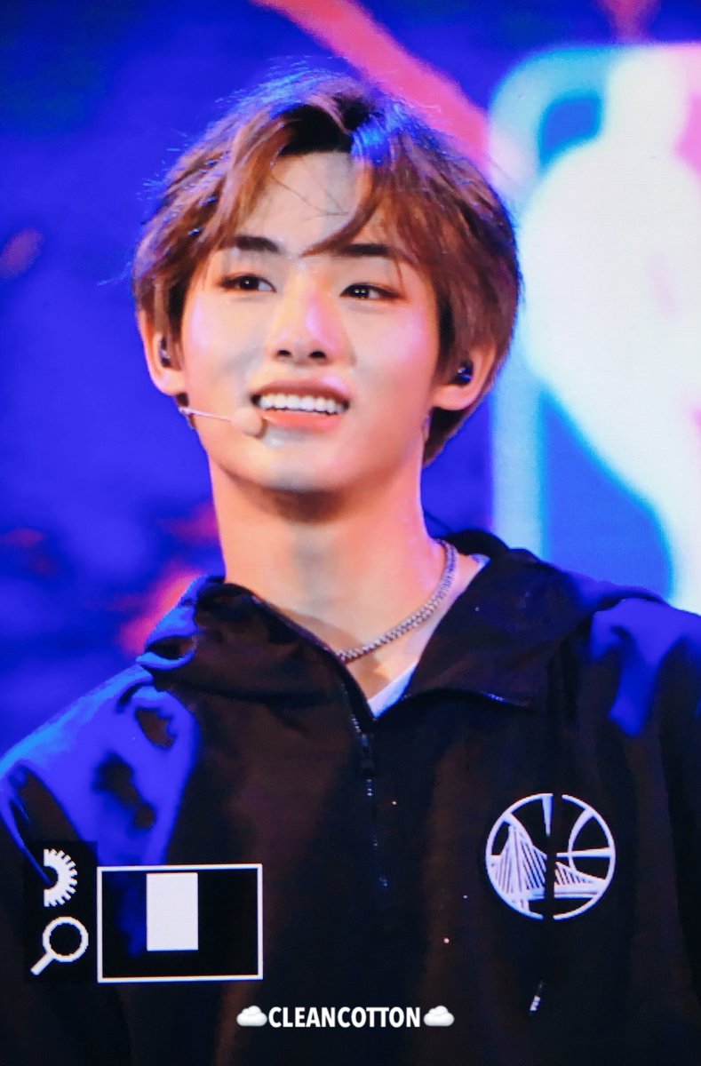 winwinspics's tweet photo. how does it feel being the prettiest boy alive? https://t.co/lxSjeXPxKy