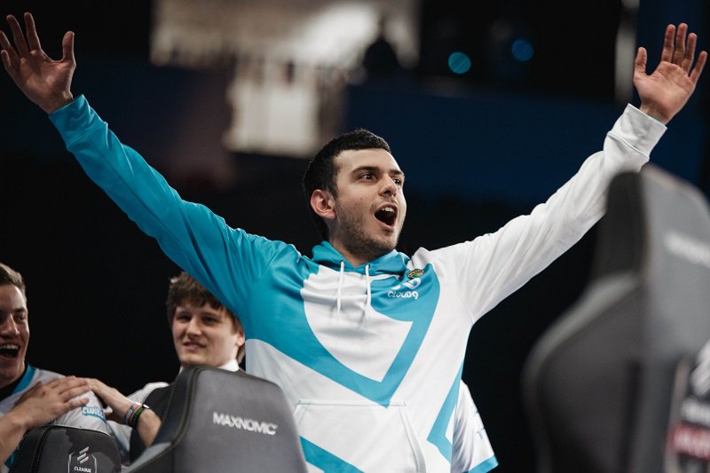 DRAFT5gg's tweet image. 🔗 Tarik é oficializado na MIBR - draft5.gg/noticia/tarik-… #Draft5gg