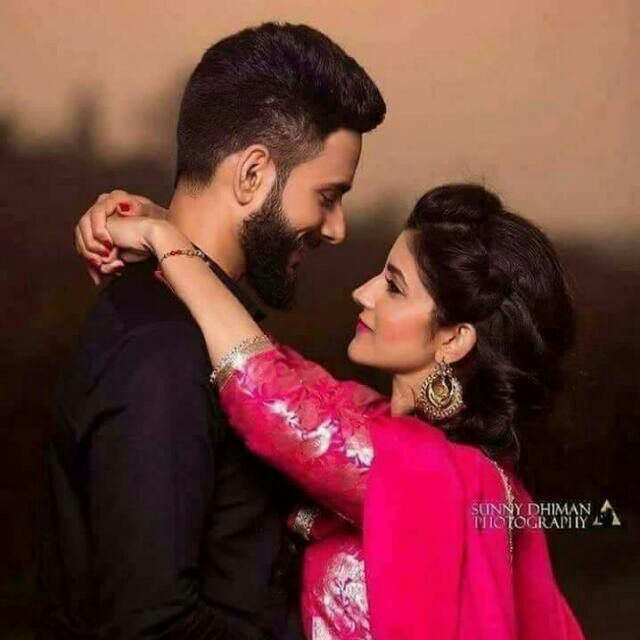 RanNjhA786's tweet photo. چھوڑو یہ سرسری وعدے نہیں ہوتے پورے،

اگر میں ابھی مر جاؤں تو ‌کیا مر جاؤ گے تم؟
#بزم_شاعری https://t.co/UIouf34HeH