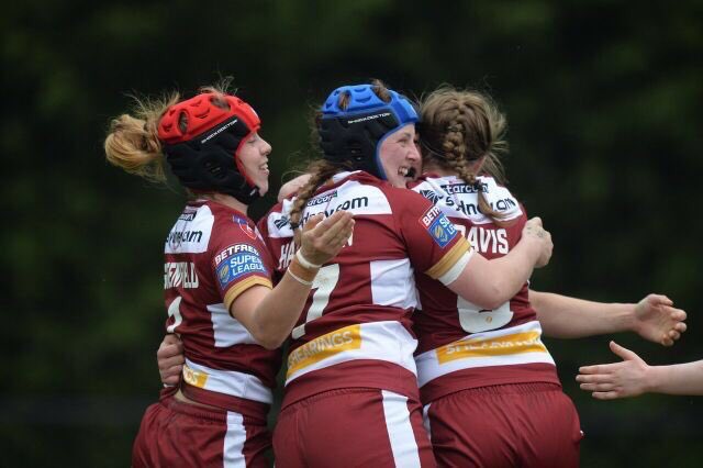 WiganWarriorsRL's tweet photo. 🏆 WOMEN'S CHALLENGE CUP SEMI FINAL

⭐️ Wigan Warriors Women V Leeds rhinos ladies 
⭐️ Sunday 15 July - KO 12.30pm
⭐️ Robin Park Arena 
⭐️ Adult £5 juniors £3

Get yourselves along support our Warriors. https://t.co/IUXAgouKV3