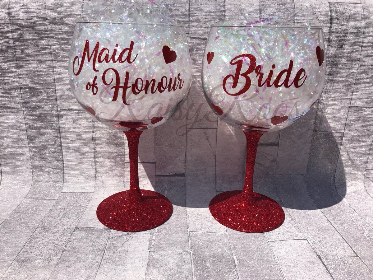 raisyroos's tweet photo. Absolutely love these bridal gin glasses! What colour would you have? #raisyroos #customglasses #glitterglasses #bridetobe #bridestobe #callingallbrides #weddingseason #tagabride #bride2018 #craftbizparty #uksmallbizrt #uksmall #wedding2018 #crafthour #irishweddingchat #craftbuzz https://t.co/A1jJLzqins