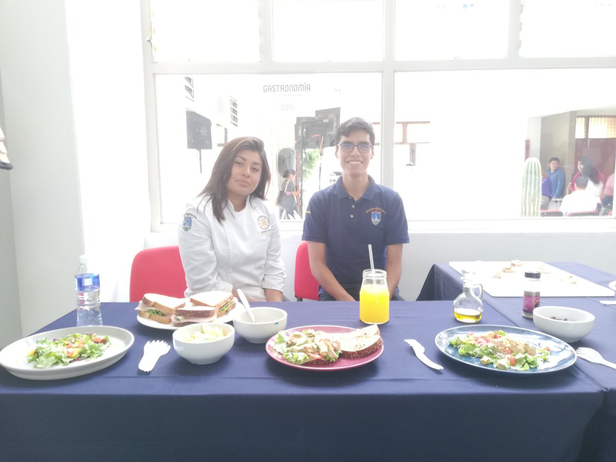 GastroUABJO's tweet photo. Licenciatura en Gastronomía presente en la 2da feria de la salud "yo amo mi bienestar" organizada por Yakult Oaxaca.

@chefjuliane
@UABJO
@comunica_UABJO https://t.co/usvJos9PjV
