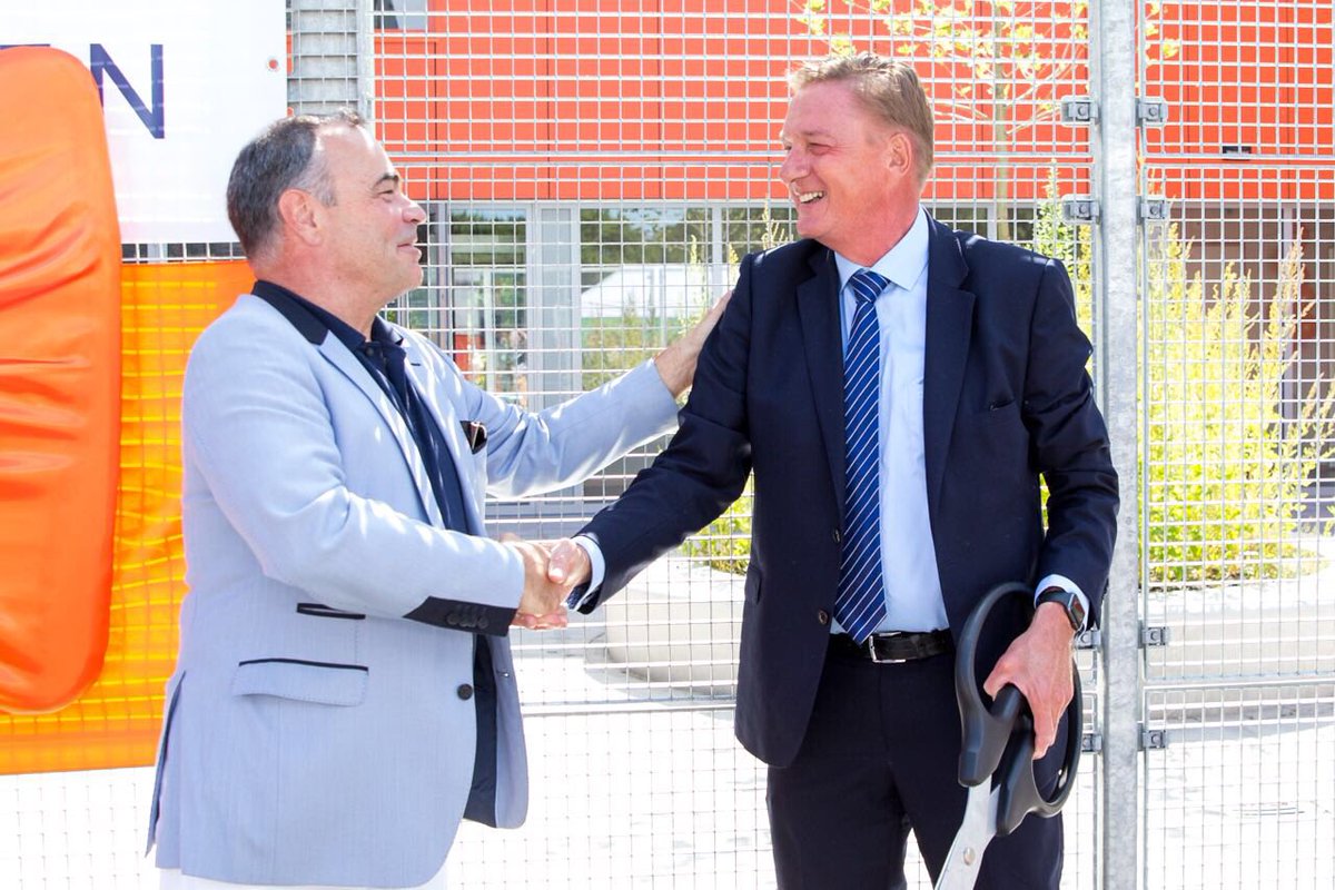 #SportbedrijfAmstelveen en alle Amstelveense sporters van harte gefeliciteerd met de Beweegbox en Turnhal. Amstelveen heeft twee prachtige nieuwe sport-accommodaties.