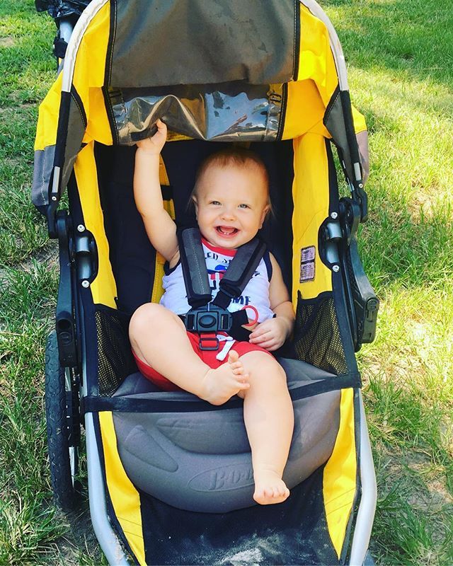 JDeck11's tweet photo. All this kid needs is his doggy and his yellow stroller 💛 #dogparksaturdays #dailydoseofdecker https://t.co/Lpa1GdI6zu https://t.co/vEYalJwrVr