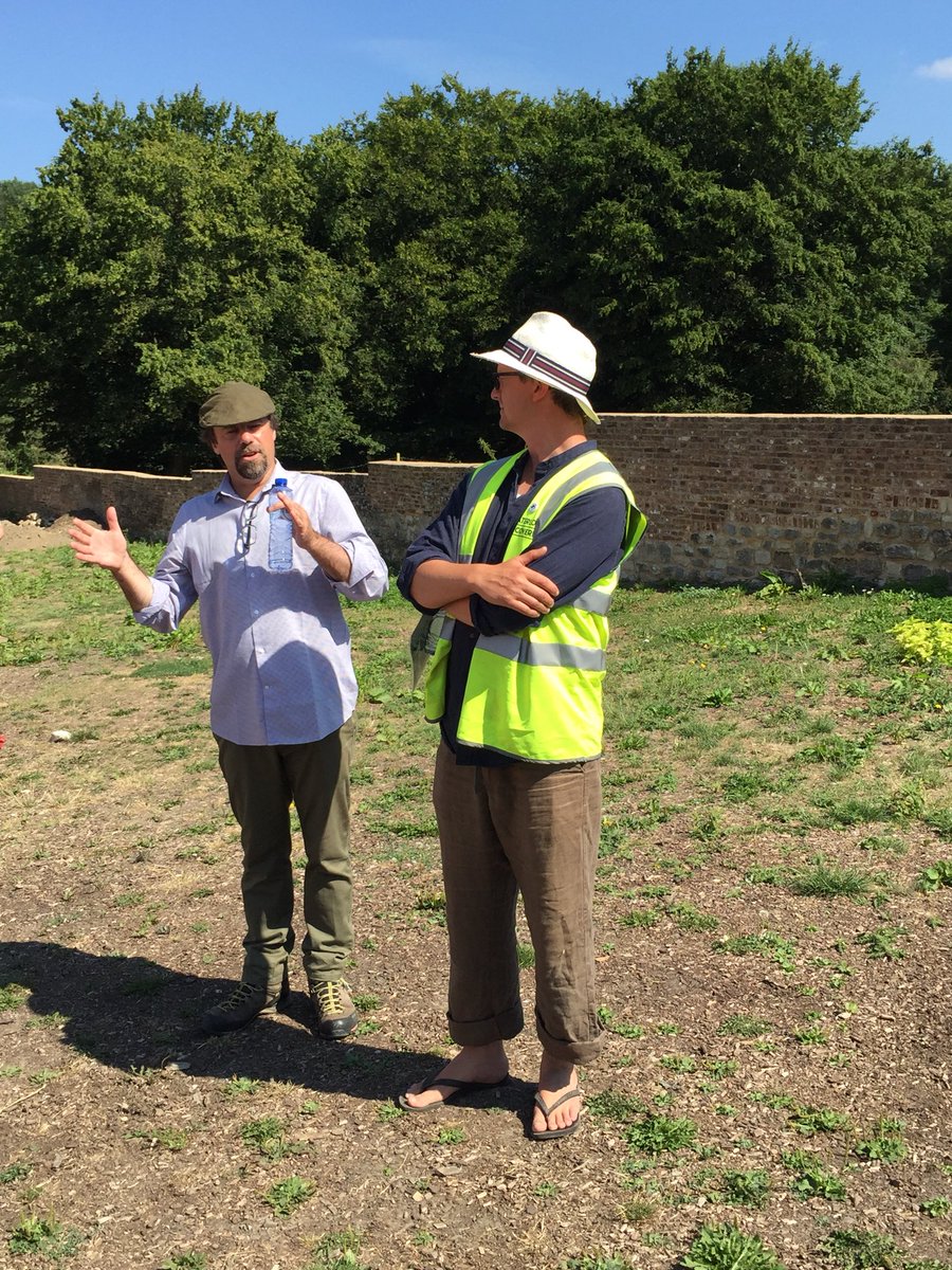 alisonroseNC's tweet image. There is always more to learn about #Waterloo Thanks @ProfTonyPollard @DigWaterloo and #PhilHarding for being captivating storytellers.