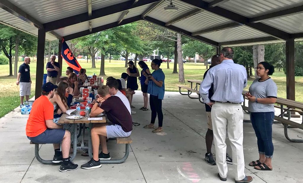 Our Syracuse Student Send-Off is a success! 🔶️🔷️

And special shoutout to 3 SU students, not from Michigan but interning at GM for the summer, who still stopped by! 

#SUAlumni #SyracuseStudentSendOff