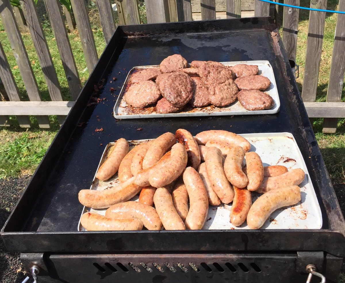stjamespta1's tweet photo. Yum yum. @Fullers_Butcher award winning sausages and burgers were worth the wait. #RTW https://t.co/9MoHD1Xhio