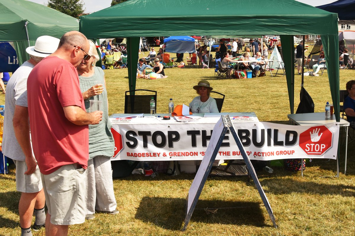 simonrose1982's tweet photo. Good to see #Baddesley and #Grendon #StopTheBuild Action Group today, making residents aware of ill-conceived Tory Local Plan. Keep up the good work! https://t.co/0l2DCryO61