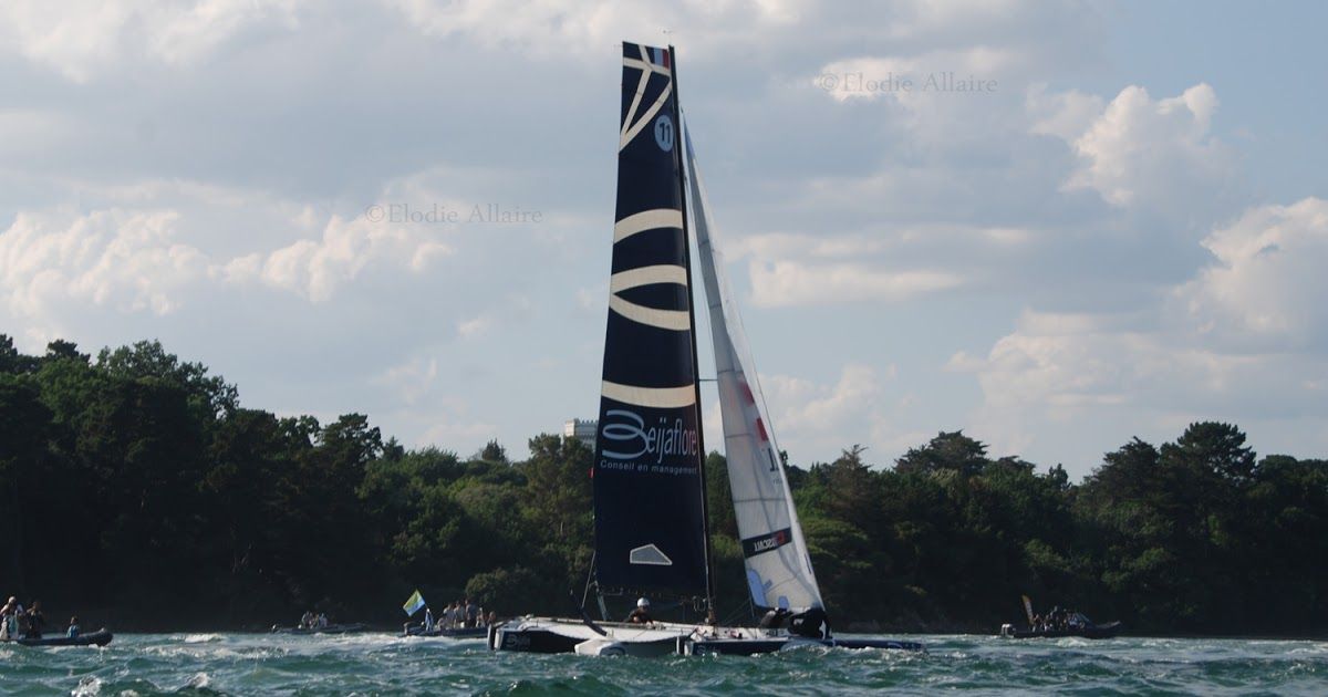 ScanVoile's tweet photo. #TourVoile / Le retour improbable de #Beijaflore sur le côtier, "Il s’est passé beaucoup de choses aujourd’hui !" #Resultats https://t.co/sit8p5GpMo https://t.co/FkcLNJWYI0