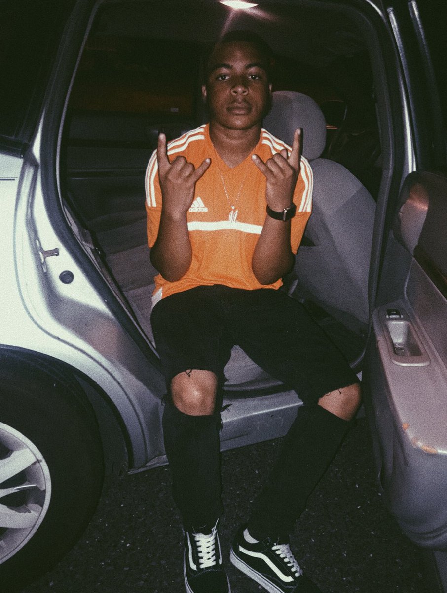 yvng_OG1's tweet photo. Orange you cool๐๐ #CORNYCAPTION https://t.co/hL3EngEo0i