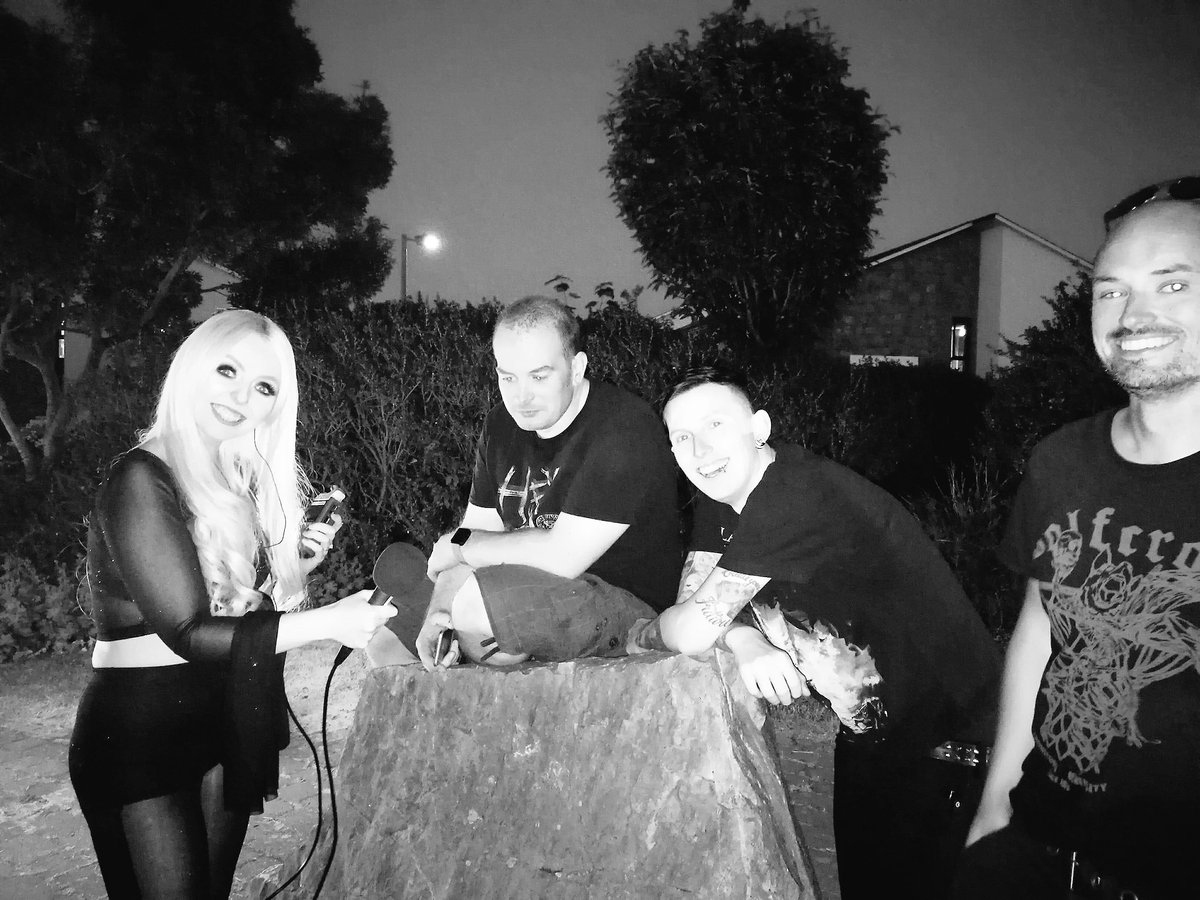 SarahWynn1's tweet image. Tomorrow on my Radio Show on @MonFMRadio I'll be playing music and interviews from @HolyheadRising 2 with @CELAVI_MUSIC, @StoryvilleMob, @KelaTopan, @SJLtw &amp;amp; @smwshebychnod. Listen live between 12-2pm. Gig photos will be posted asap 💜🎶