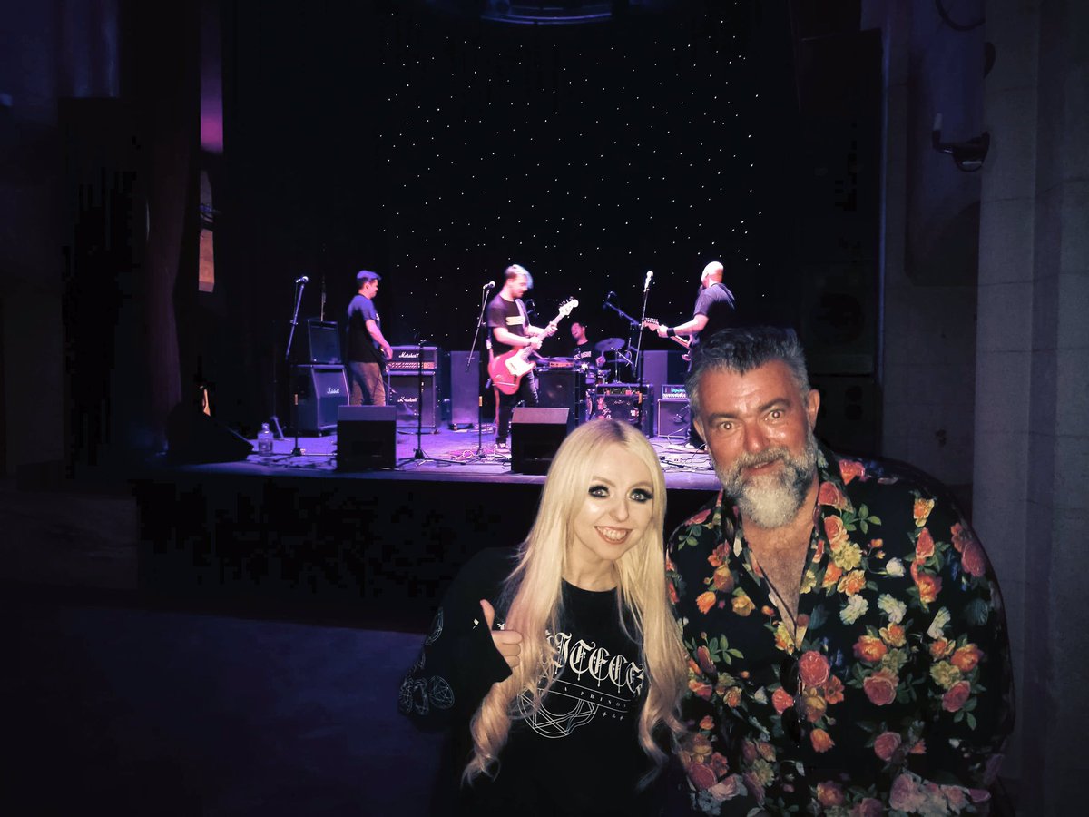 SarahWynn1's tweet image. Tomorrow on my Radio Show on @MonFMRadio I'll be playing music and interviews from @HolyheadRising 2 with @CELAVI_MUSIC, @StoryvilleMob, @KelaTopan, @SJLtw &amp;amp; @smwshebychnod. Listen live between 12-2pm. Gig photos will be posted asap 💜🎶