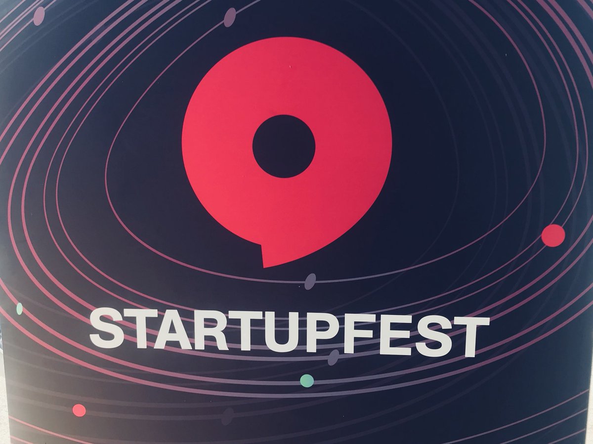 Bright_Wallet's tweet image. @ #startupfest #hackerfest in #montreal