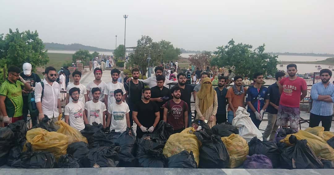 planterforce's tweet photo. Cleanliness Campaign at Lake View Park
It is done with the volunteers of "Goal Save Earth" on the weekly basis
We invite volunteers to come and join us in the cause of reducing plastic, and clean drinking water for all
Pakistan Zindabad 🌳
#garbagefreePakistan #planterforce https://t.co/gu429ifGA7