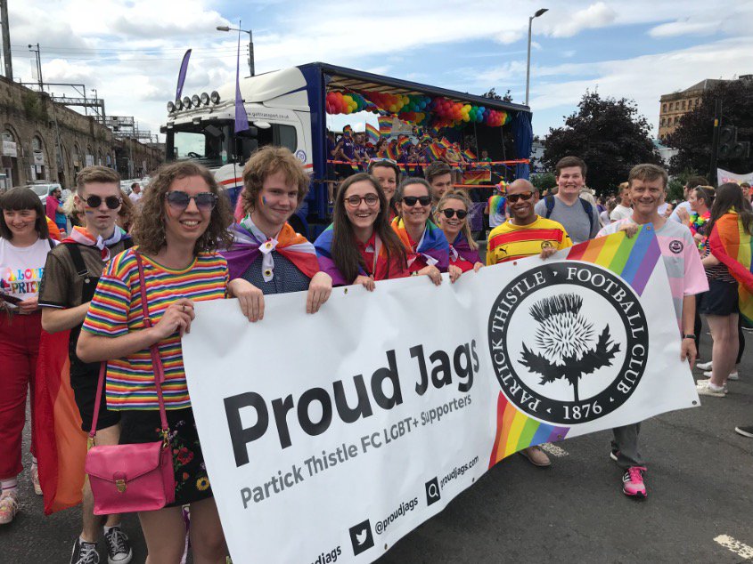 A fabulous day at #GlasgowPride with @proudjags on the Parade. @ThistleTweet @LEAPsports @prideinfootball @di_ceee @FvHScot @FvHtweets