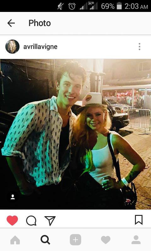 tewks_bury's tweet photo. Collab plss @AvrilLavigne @ShawnMendes #TeamCanadian https://t.co/ZDro98LTQn