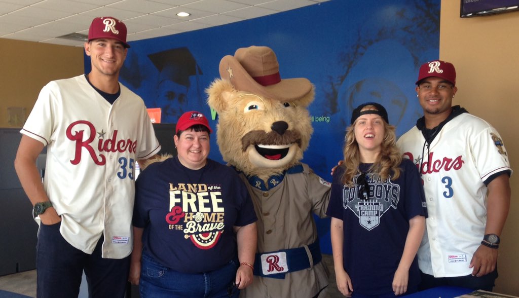 carlyn_k_scott's tweet photo. @RidersBaseball @InTouchCreditU @JoshMorgan @ARMilovich @chuckgreenberg @dambach76 Thank you to the InTouch CU Team, Frisco RoughRiders, Jenny, Ted E, @JoshMorgan and Brett Martin for the autograph opportunity. #Blessed #ILuvBaseball #LetsRide @MyRangers72 @btdwayne https://t.co/YSomTVURU2