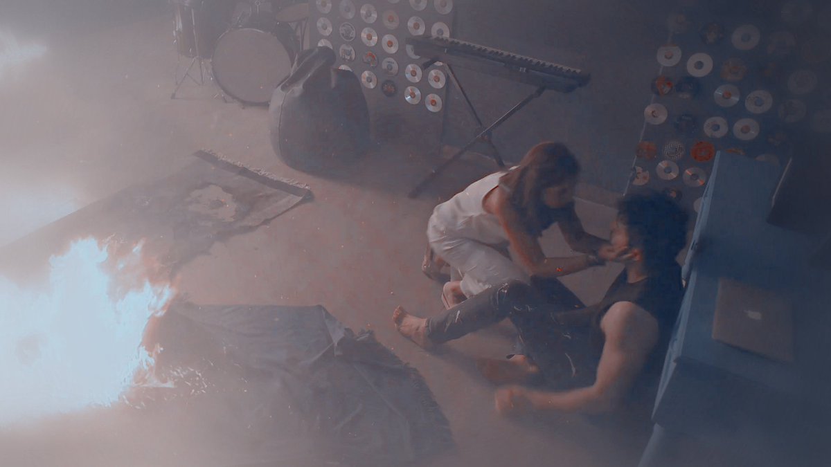 pakezaah's tweet photo. this specific shot has my heart, soul, and what not. #MaNan #KYYOnVoot https://t.co/axwAJ4e8Hd