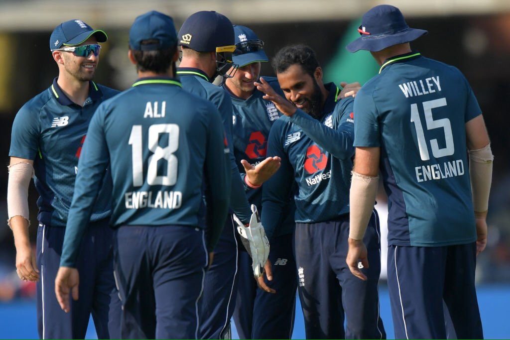 chepena_n's tweet photo. ENGLAND WIN BY 86 RUNS!

Chahal is caught off the final ball and India are bowled out for 236.

The series is level ahead of the decider on Tuesday.

LIVE: https://t.co/taHpca9yre https://t.co/IFUeGgnyyO