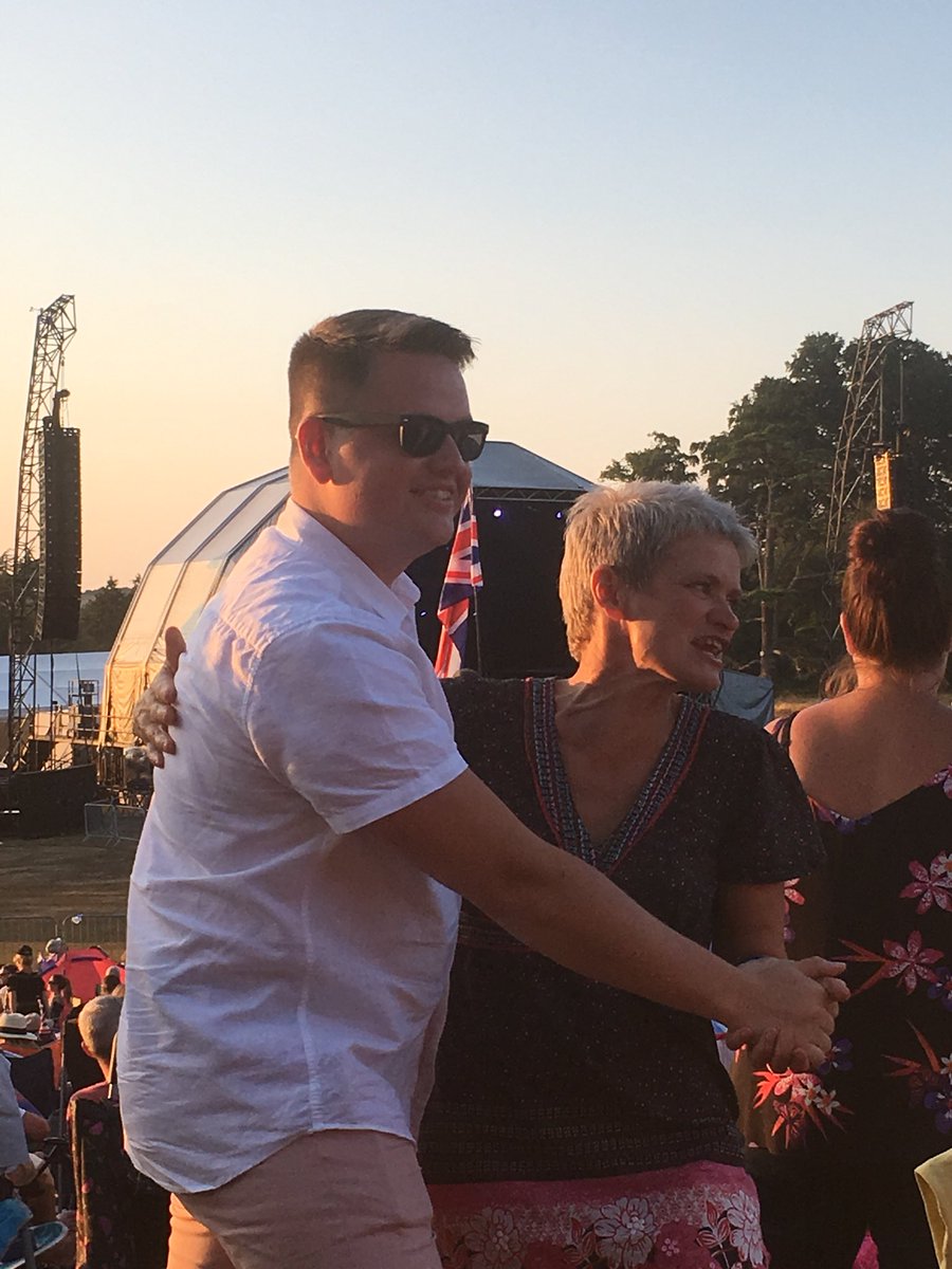 Hazel Osborn tweet media