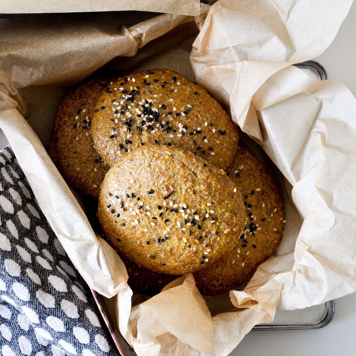 HemsleyHemsley's tweet photo. Baked some flaxseed sesame buns for tomorrow's breakfast 🍞 Recipe in #GoodAndSimple https://t.co/QtC64D5YdI