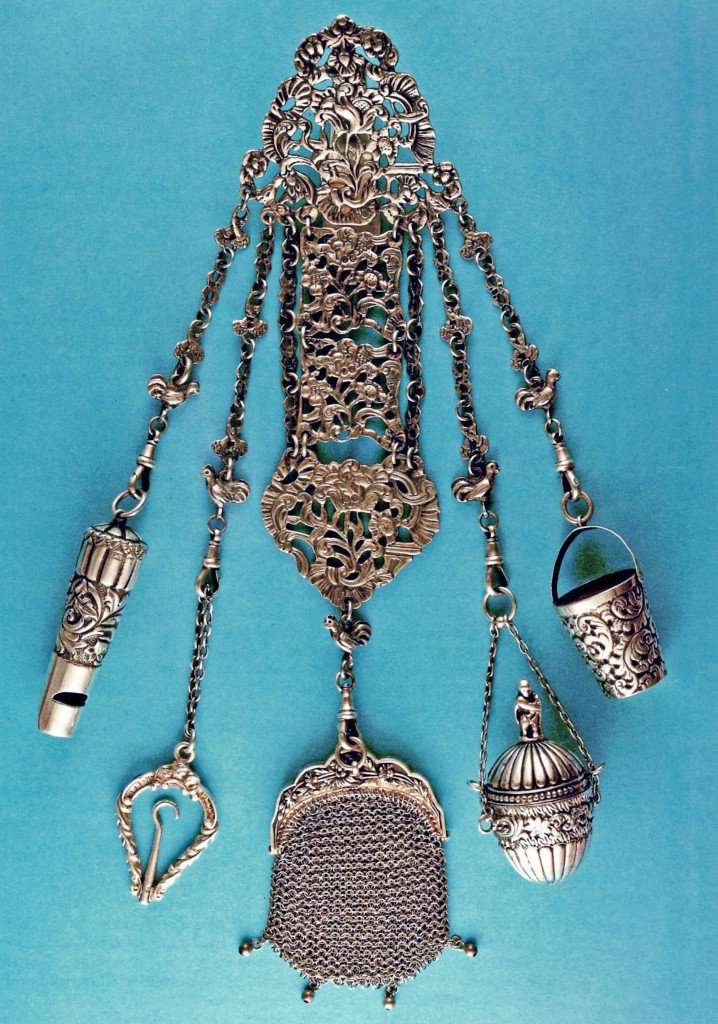 18thCand19thC's tweet photo. RT @collectorswkly: The Killer Mobile Device for Victorian Women https://t.co/zfd2n18Irq #chatelaines #history #victorian #19thcentury https://t.co/ntaR6rHBaX