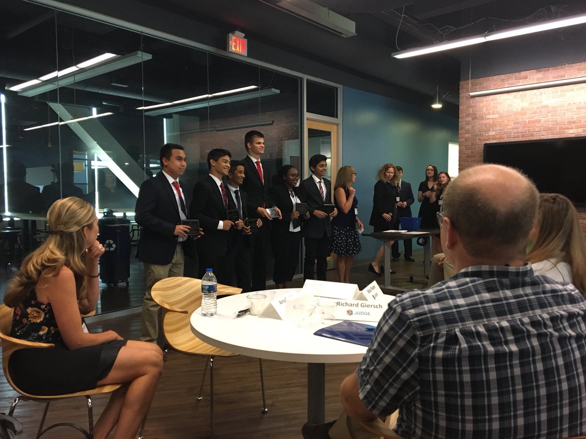 Today’s #GSEDemoDay winners:
Best Exhibit: Track Tracer 🎼
People’s Choice: Global Solutions 🌎 
Best Pitch: Sky Farms 🥗

Congratulations to all of our teams!  These entrepreneurs are just amazing!