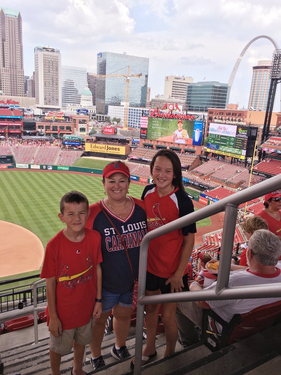 jennymmorgan15's tweet photo. The nose bleeds are good today! ⚾❤️ #wegotshade 🌤️😎 @Cardinals #cardsfangram https://t.co/k4HkFOtmWf